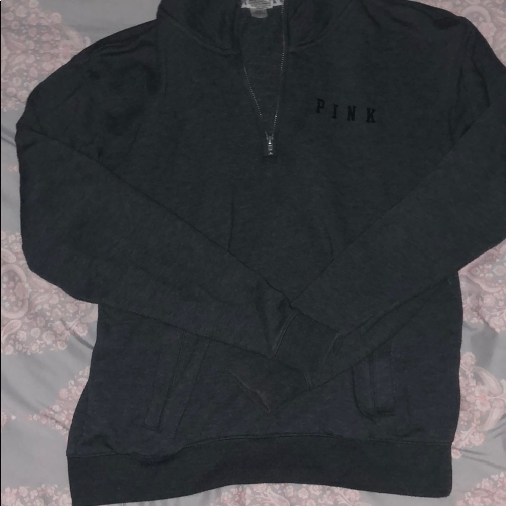 VS PINK QUARTER ZIP